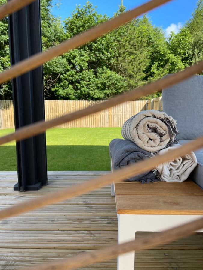 4 Bedrooms House With Garden Единбург Екстериор снимка